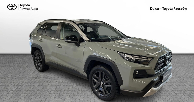 Toyota RAV4 cena 185900 przebieg: 29875, rok produkcji 2022 z Płońsk małe 121